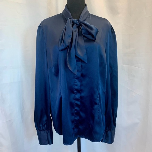 Hawes & Curtis Women's Navy Fitted Luxury Satin Blouse  Bow Sz US16/UK 20 - Picture 1 of 5
